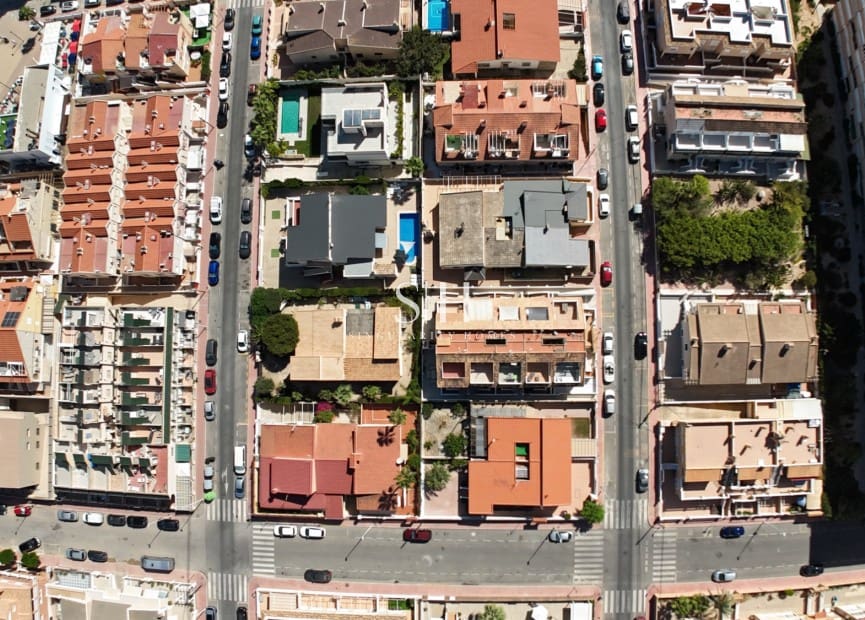 3 soveværelse Byhus til salg i La Mata med garage - € 189.900 (Ref: 9235030)