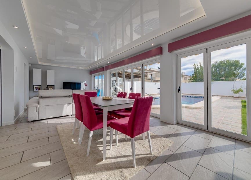 5 makuuhuone Huvila myytävänä paikassa San Javier mukana uima-altaan - 615 000 € (Ref: 9242487)