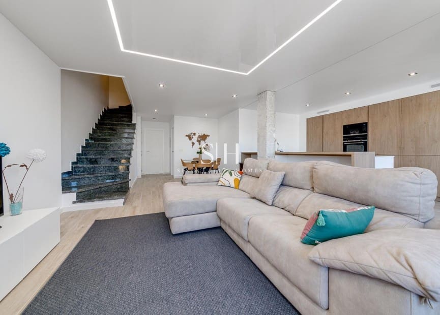 5 makuuhuone Huvila myytävänä paikassa San Javier mukana uima-altaan - 615 000 € (Ref: 9242487)