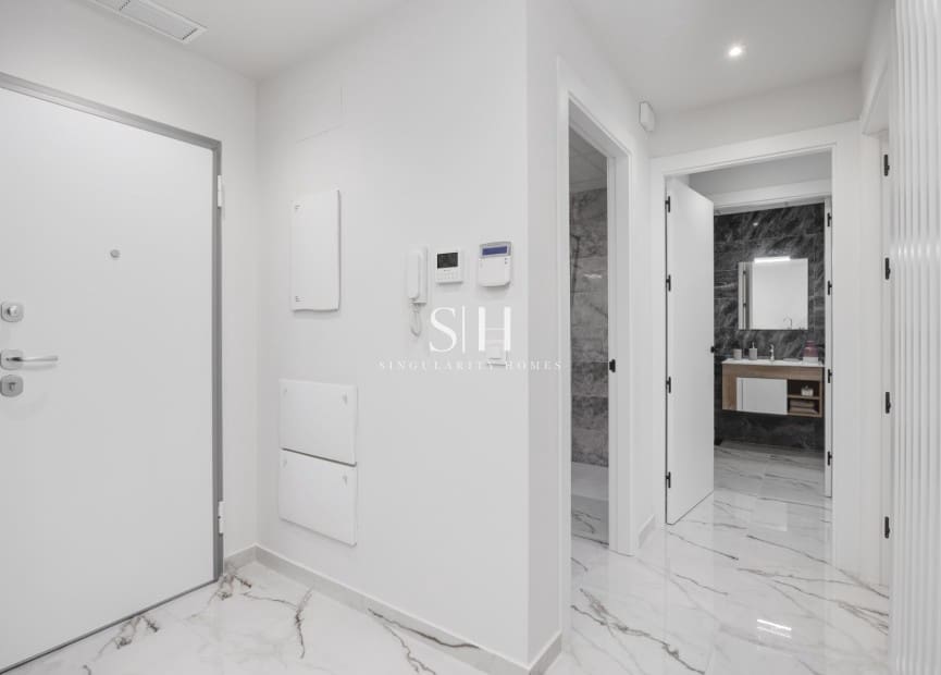 2 soveværelse Lejlighed til salg i San Miguel de Salinas med swimmingpool garage - € 239.000 (Ref: 9244286)