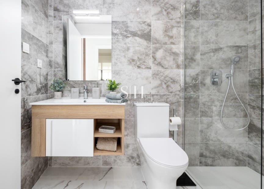 2 soveværelse Lejlighed til salg i San Miguel de Salinas med swimmingpool garage - € 239.000 (Ref: 9244286)