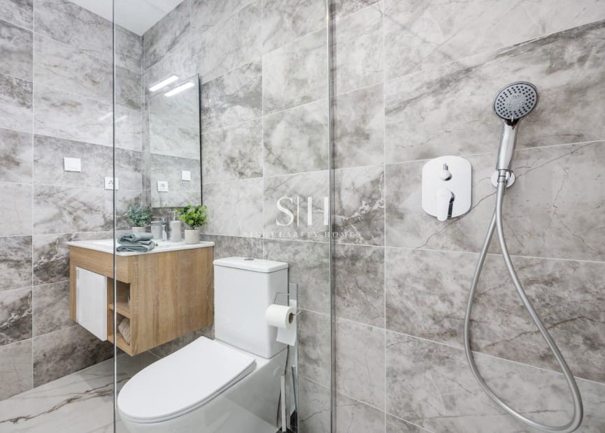 2 soveværelse Lejlighed til salg i San Miguel de Salinas med swimmingpool garage - € 239.000 (Ref: 9244286)