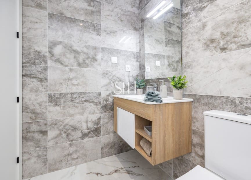 2 slaapkamer Appartement te koop in San Miguel de Salinas met zwembad garage - € 219.000 (Ref: 9245267)