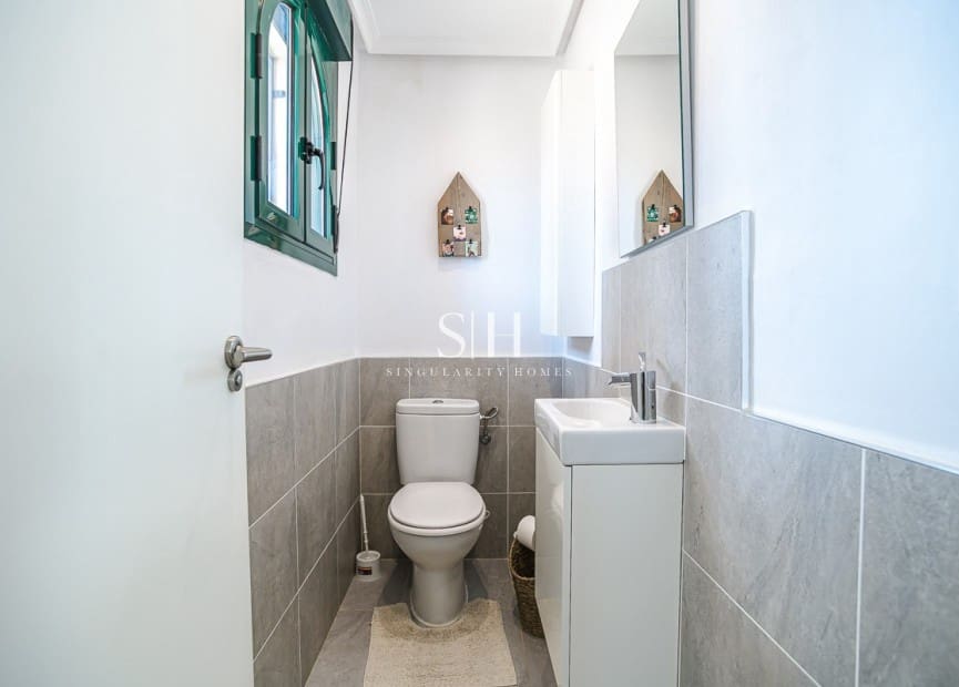 3 slaapkamer Villa te koop in Torrevieja - € 285.000 (Ref: 9249073)