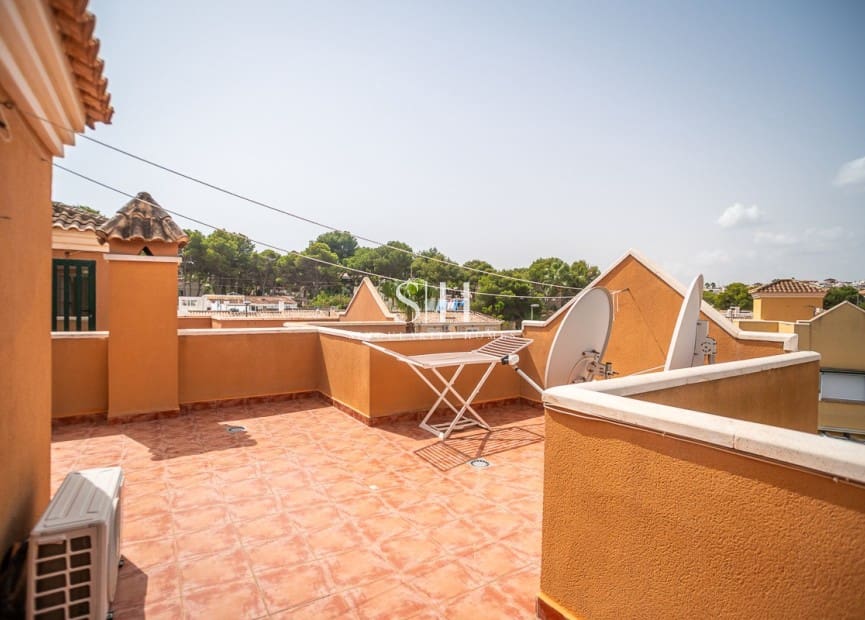 3 slaapkamer Villa te koop in Torrevieja - € 285.000 (Ref: 9249073)