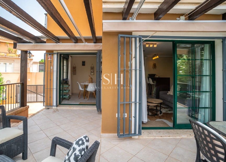 3 slaapkamer Villa te koop in Torrevieja - € 285.000 (Ref: 9249073)