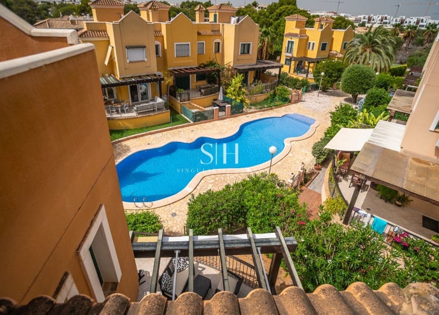 3 slaapkamer Villa te koop in Torrevieja - € 285.000 (Ref: 9249073)