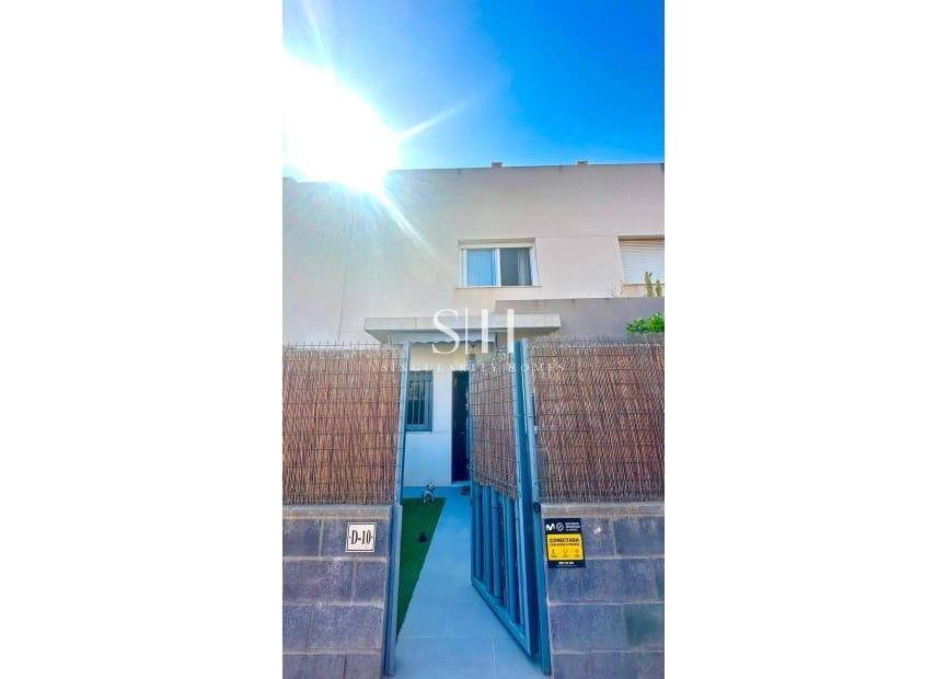 2 quarto Casa em Banda para venda em Aguas Nuevas com piscina - 301 000 € (Ref: 9249399)