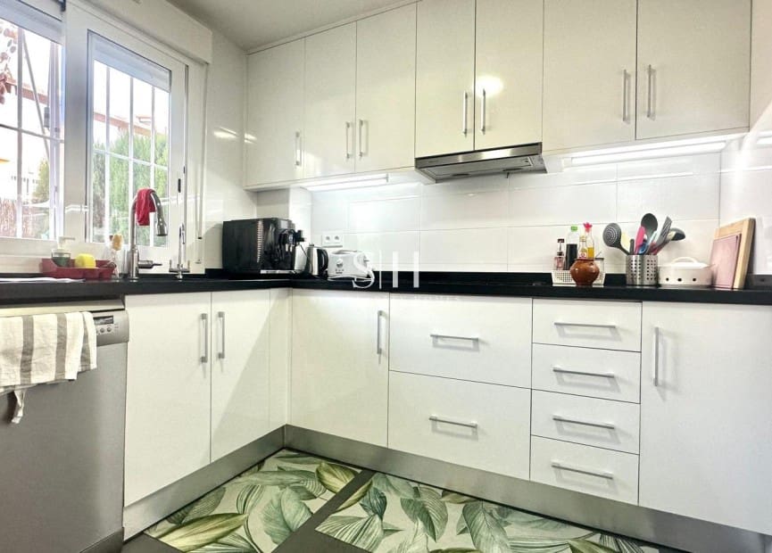 2 quarto Casa em Banda para venda em Aguas Nuevas com piscina - 301 000 € (Ref: 9249399)