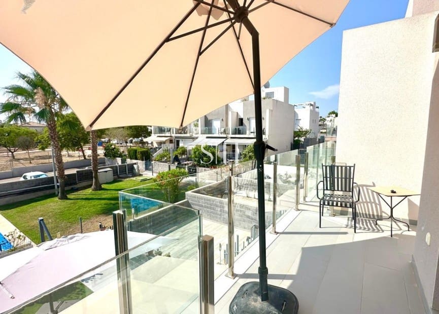 2 quarto Casa em Banda para venda em Aguas Nuevas com piscina - 301 000 € (Ref: 9249399)