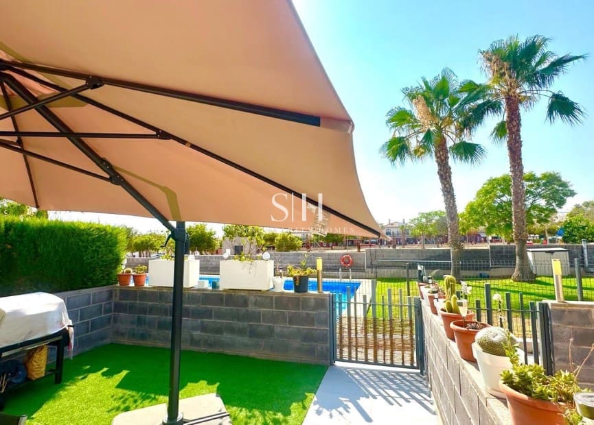 2 quarto Casa em Banda para venda em Aguas Nuevas com piscina - 301 000 € (Ref: 9249399)