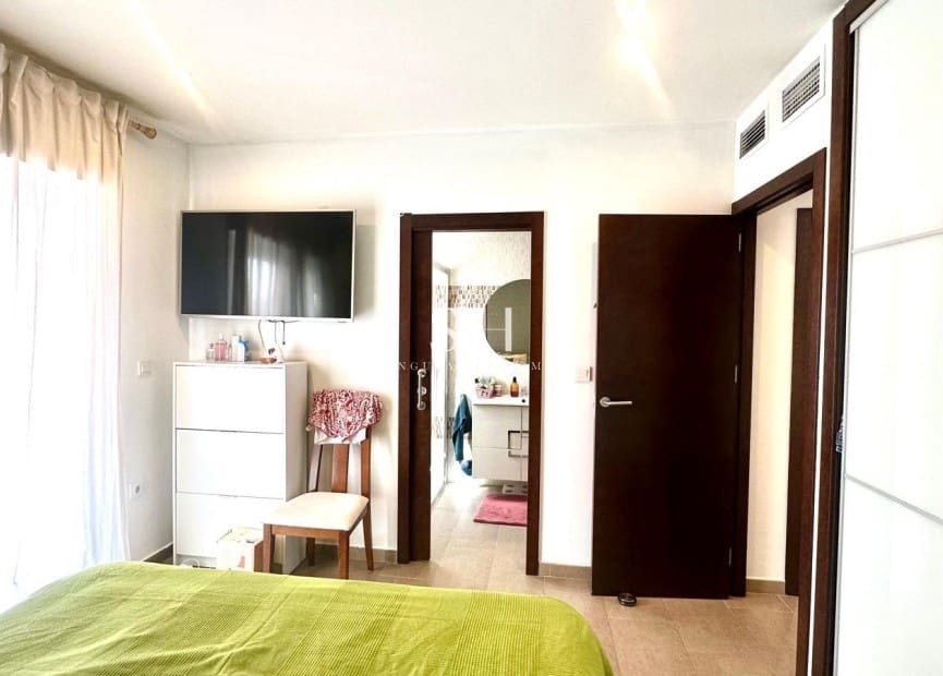 2 quarto Casa em Banda para venda em Aguas Nuevas com piscina - 301 000 € (Ref: 9249399)