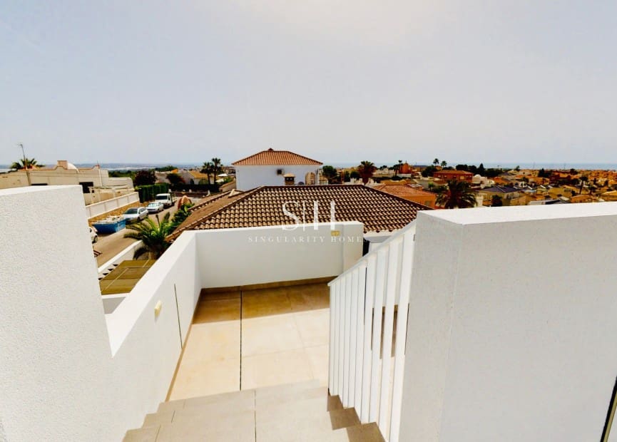 3 bedroom Villa for sale in Los Altos with pool - € 650,000 (Ref: 9255940)