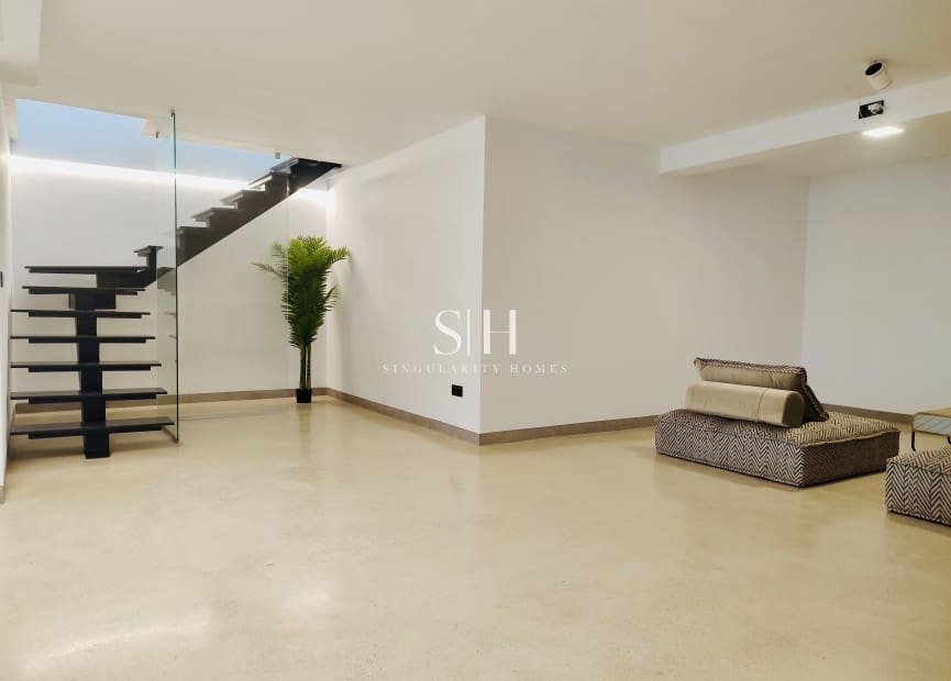 3 bedroom Villa for sale in Los Altos with pool - € 650,000 (Ref: 9255940)