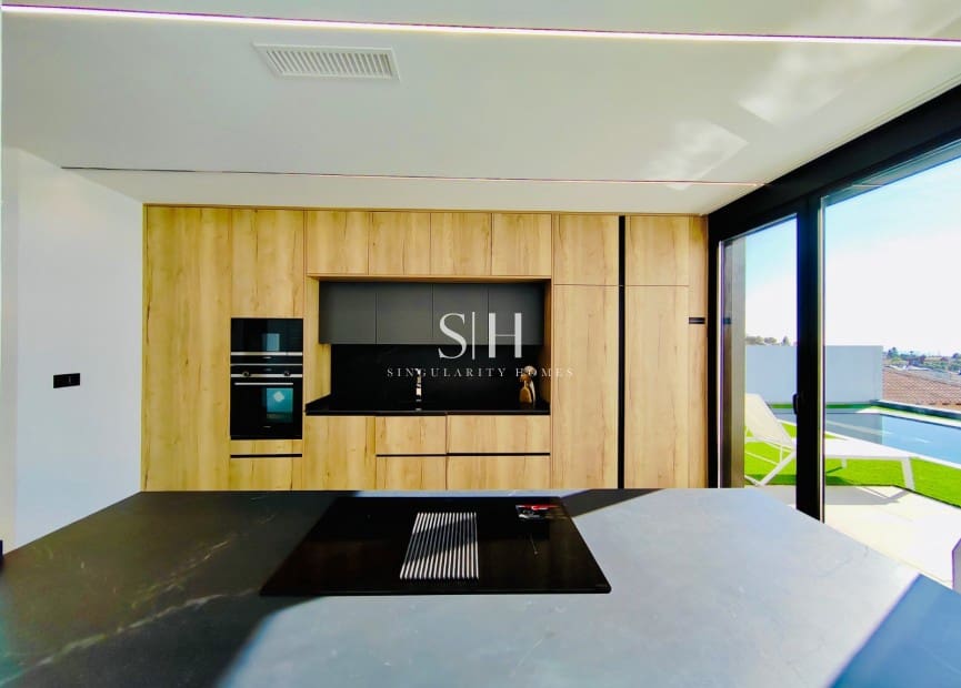 3 bedroom Villa for sale in Los Altos with pool - € 650,000 (Ref: 9255940)