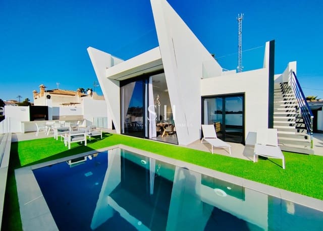 3 bedroom Villa for sale in Los Altos with pool - € 650,000 (Ref: 9255940)