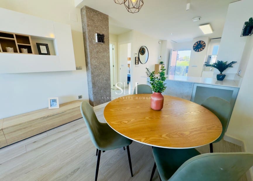 2 makuuhuone Huoneisto myytävänä paikassa Guardamar del Segura mukana uima-altaan 
autotalli - 270 000 € (Ref: 9255941)