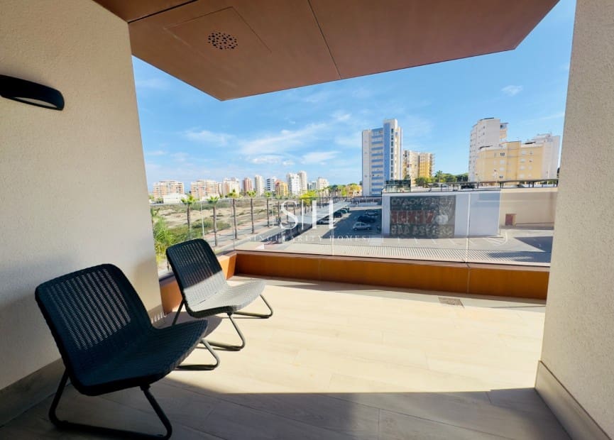 2 makuuhuone Huoneisto myytävänä paikassa Guardamar del Segura mukana uima-altaan 
autotalli - 270 000 € (Ref: 9255941)