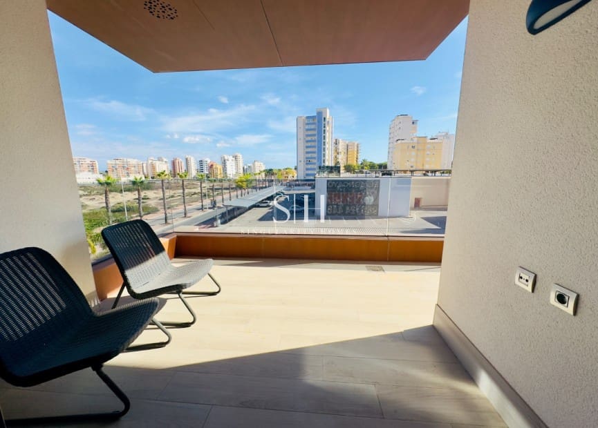 2 makuuhuone Huoneisto myytävänä paikassa Guardamar del Segura mukana uima-altaan 
autotalli - 270 000 € (Ref: 9255941)