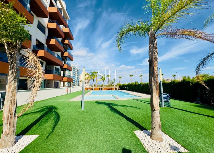 2 makuuhuone Huoneisto myytävänä paikassa Guardamar del Segura mukana uima-altaan 
autotalli - 270 000 € (Ref: 9255941)