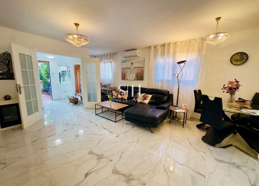 4 soverom Villa til salgs i Torrevieja med garasje - € 264 000 (Ref: 9258207)