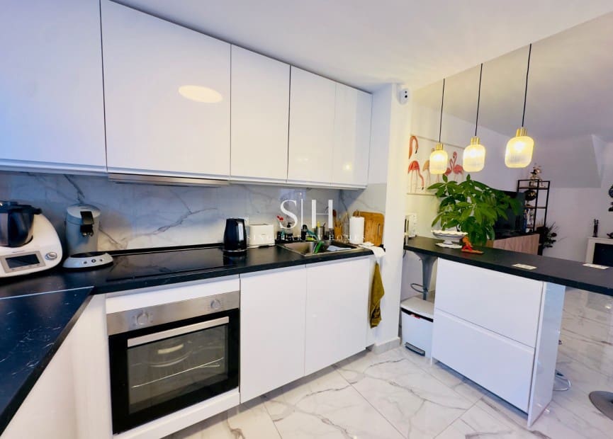 4 soverom Villa til salgs i Torrevieja med garasje - € 264 000 (Ref: 9258207)