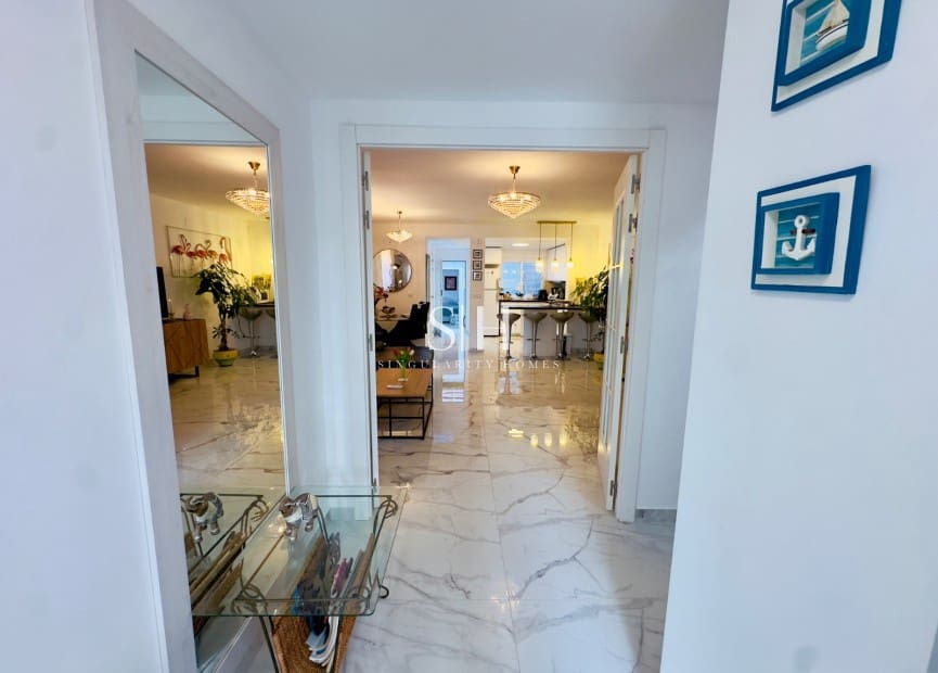 4 soverom Villa til salgs i Torrevieja med garasje - € 264 000 (Ref: 9258207)