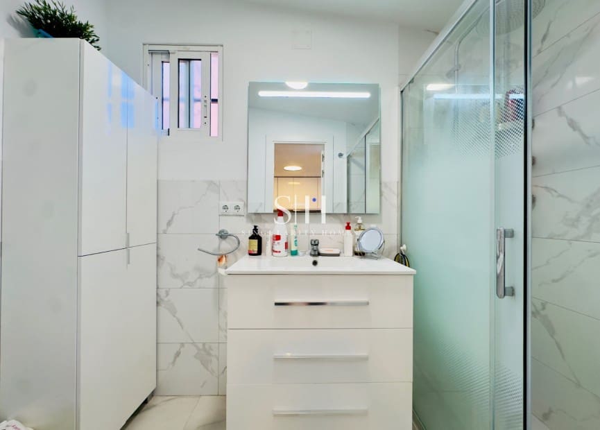 4 soverom Villa til salgs i Torrevieja med garasje - € 264 000 (Ref: 9258207)