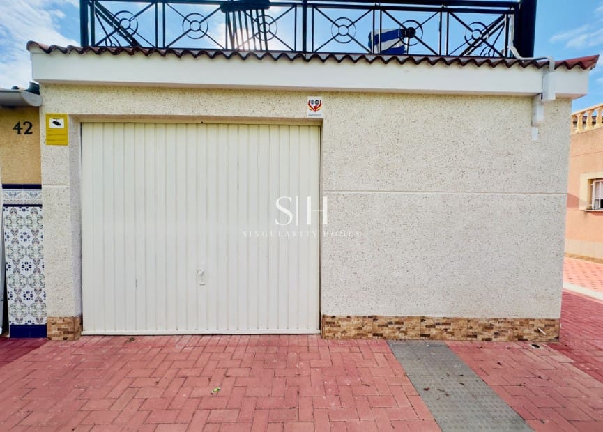 4 soverom Villa til salgs i Torrevieja med garasje - € 264 000 (Ref: 9258207)