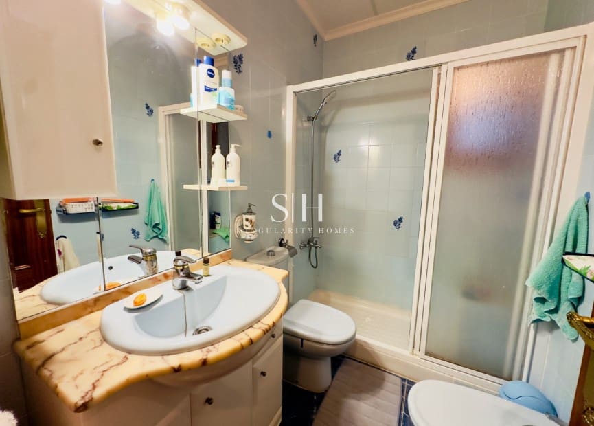 4 soverom Villa til salgs i Torrevieja med garasje - € 264 000 (Ref: 9258207)