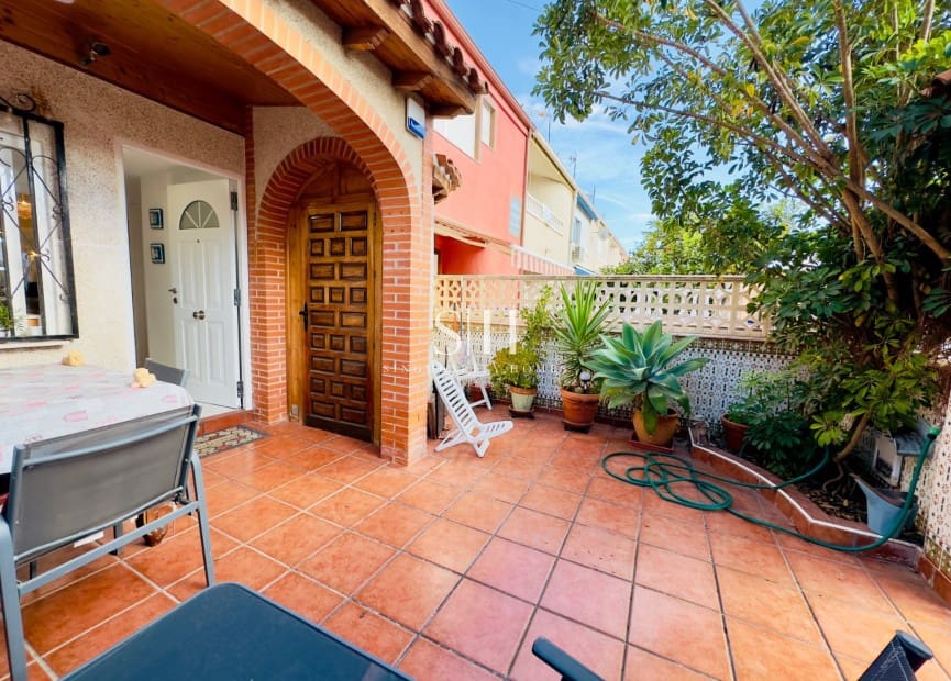 4 soverom Villa til salgs i Torrevieja med garasje - € 264 000 (Ref: 9258207)