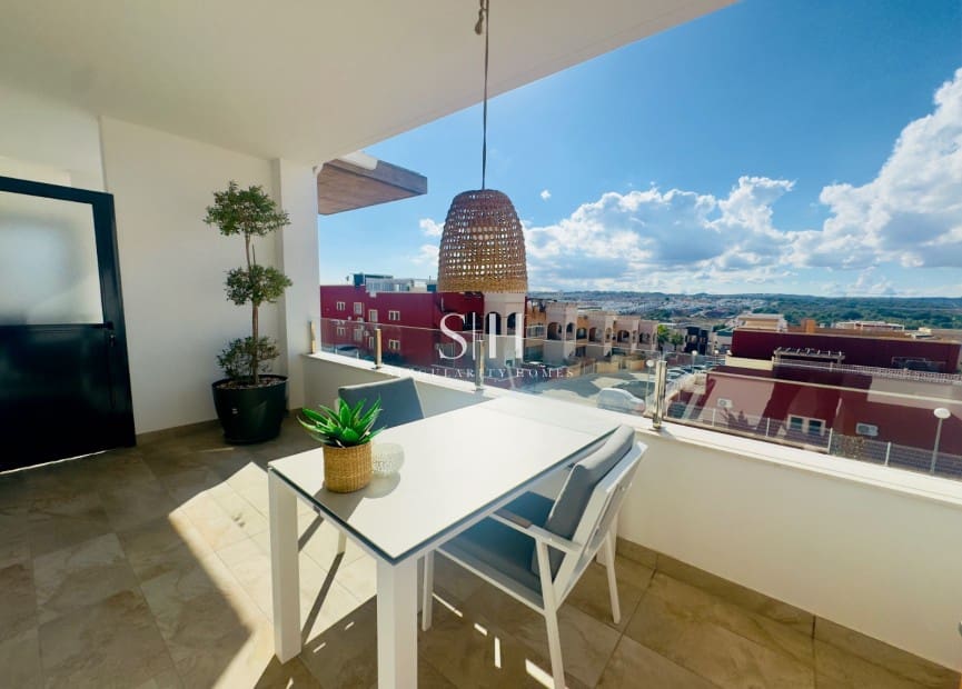 2 soveværelse Penthouse til salg i Los Altos med swimmingpool - € 299.000 (Ref: 9274632)