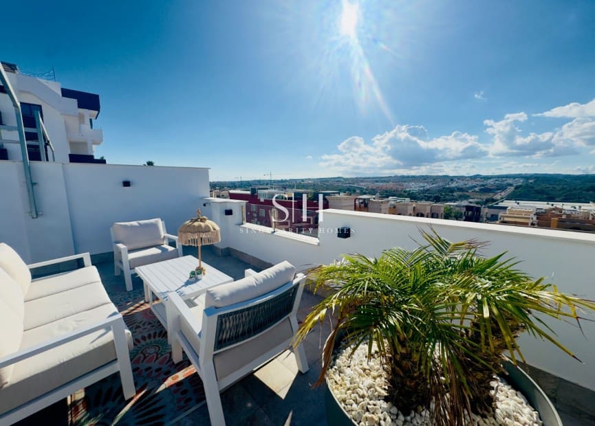 2 soveværelse Penthouse til salg i Los Altos med swimmingpool - € 299.000 (Ref: 9274632)