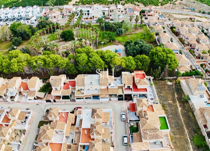 2 sypialnia Dom na sprzedaż w Los Altos z basenem - 175 000 € (Ref: 9283102)