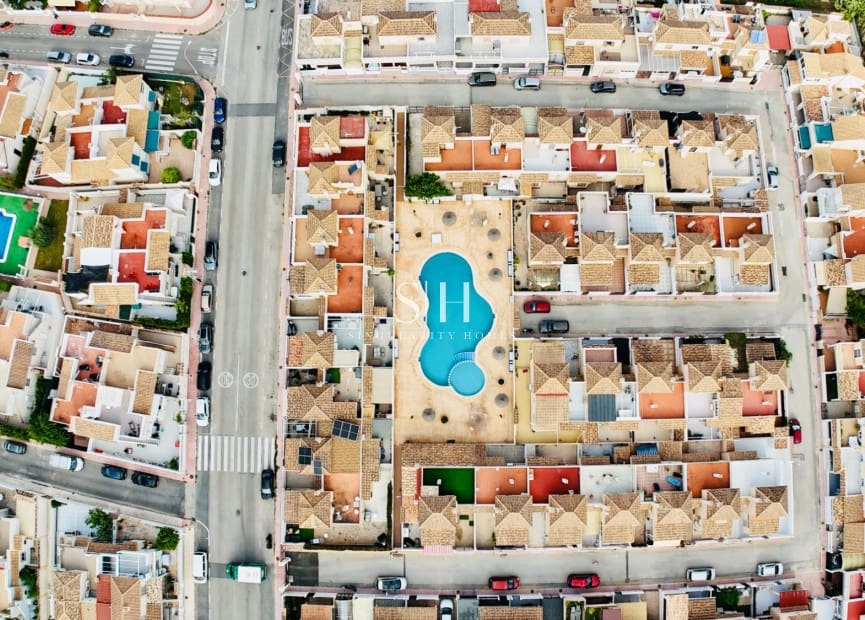 2 sypialnia Dom na sprzedaż w Los Altos z basenem - 175 000 € (Ref: 9283102)