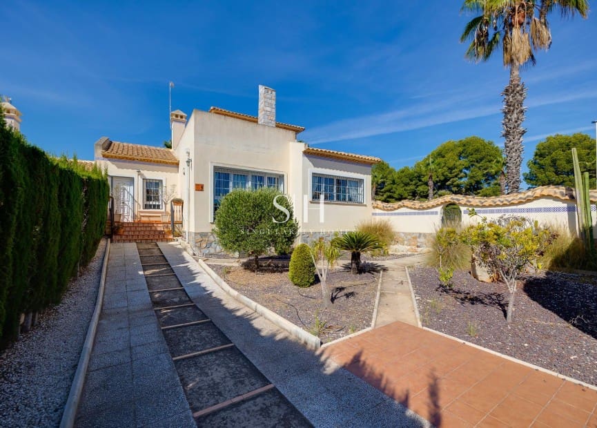 3 quarto Moradia para venda em Orihuela Costa - 550 000 € (Ref: 9293477)