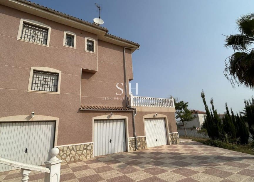 5 makuuhuone Huvila myytävänä paikassa Ciudad Quesada - 599 990 € (Ref: 9293480)