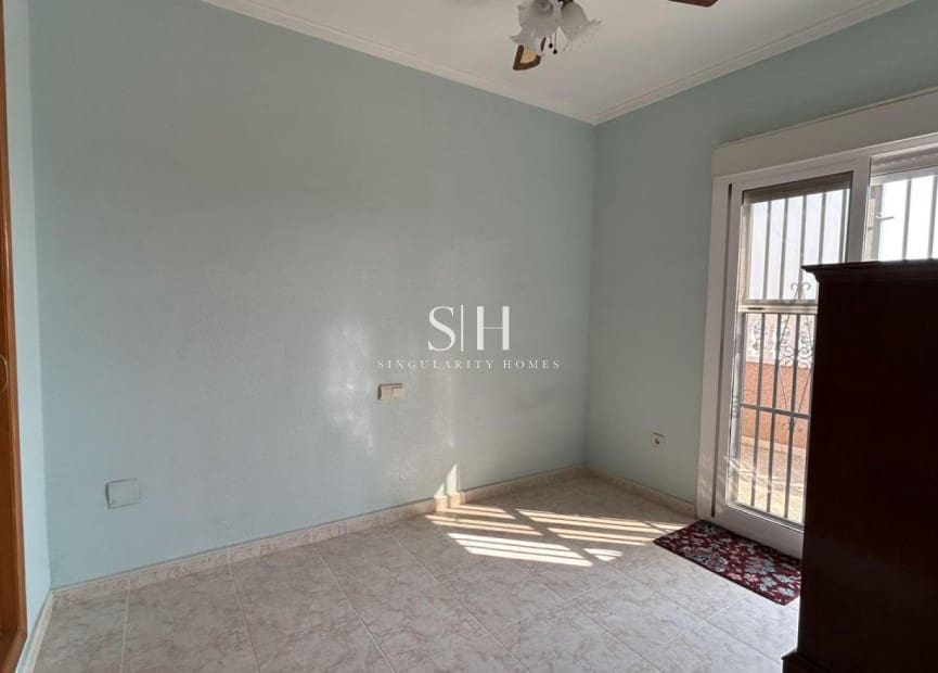 5 makuuhuone Huvila myytävänä paikassa Ciudad Quesada - 599 990 € (Ref: 9293480)