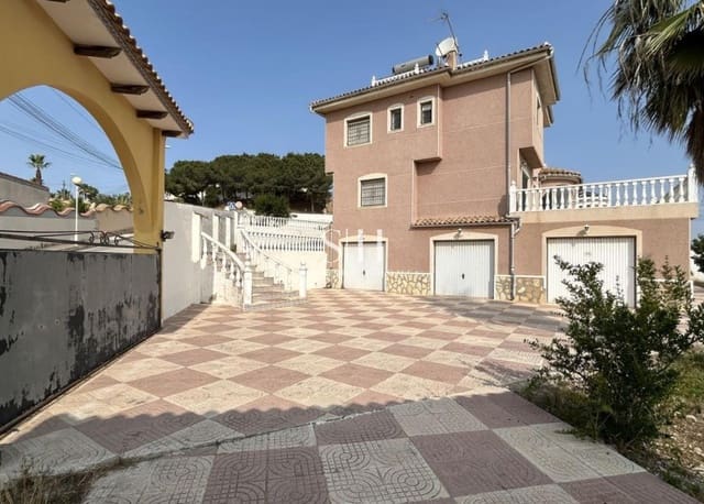 5 makuuhuone Huvila myytävänä paikassa Ciudad Quesada, Rojales - 599 990 € (Ref: 9293480)