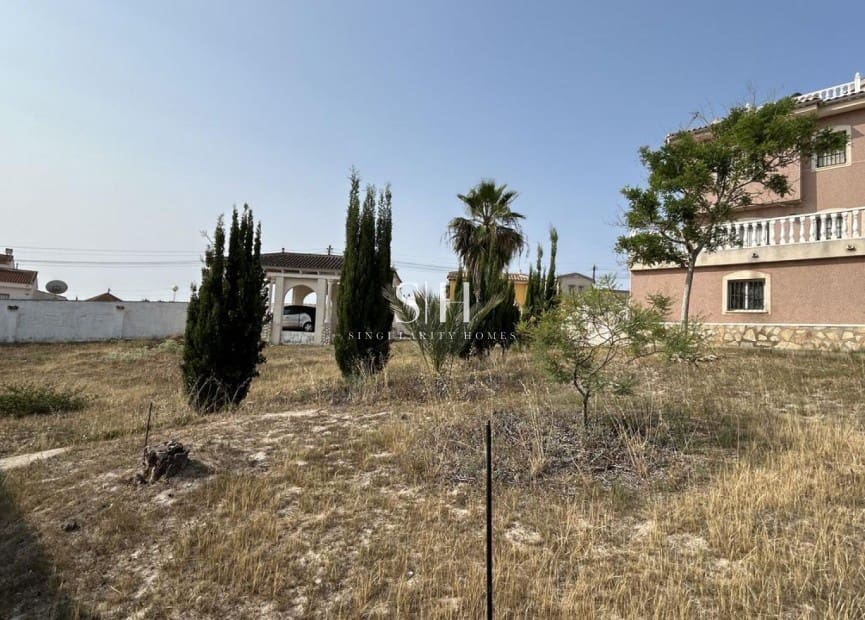 5 makuuhuone Huvila myytävänä paikassa Ciudad Quesada - 599 990 € (Ref: 9293480)