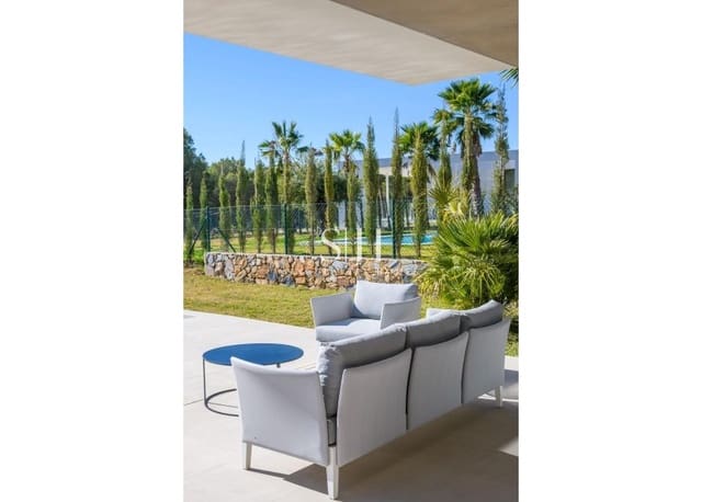 3 soveværelse Villa til salg i San Miguel de Salinas med swimmingpool - € 817.000 (Ref: 9295853)