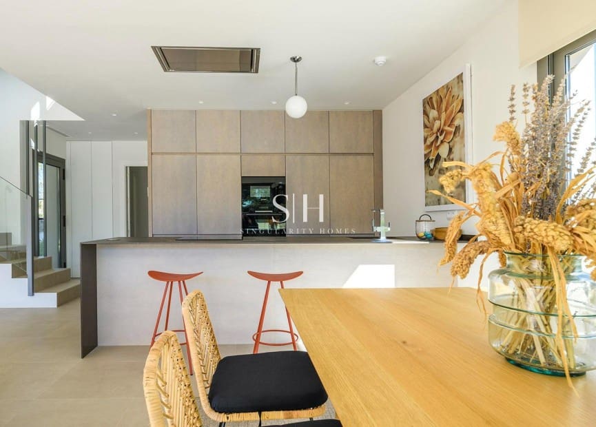 3 soveværelse Villa til salg i San Miguel de Salinas med swimmingpool - € 817.000 (Ref: 9295853)