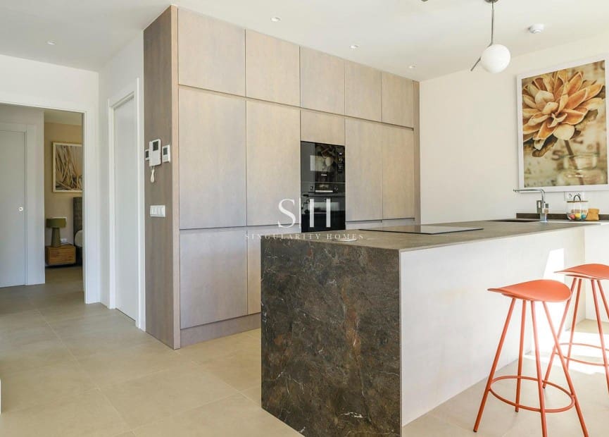 3 soveværelse Villa til salg i San Miguel de Salinas med swimmingpool - € 817.000 (Ref: 9295853)