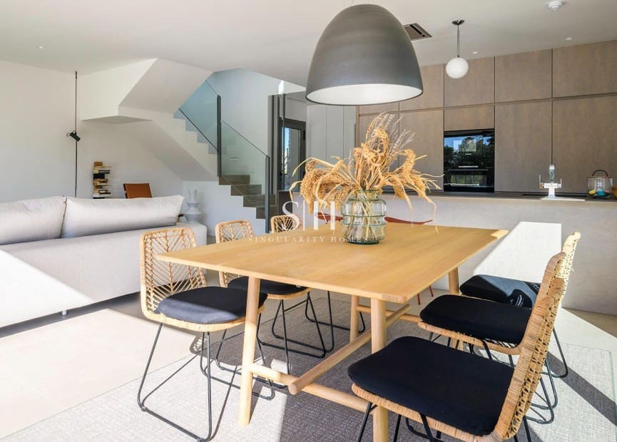 3 soveværelse Villa til salg i San Miguel de Salinas med swimmingpool - € 817.000 (Ref: 9295853)