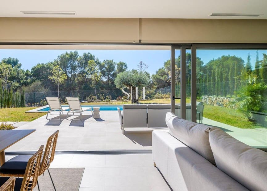 3 soveværelse Villa til salg i San Miguel de Salinas med swimmingpool - € 817.000 (Ref: 9295853)