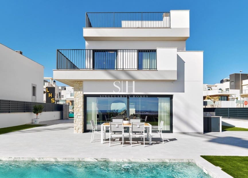 3 bedroom Villa for sale in San Miguel de Salinas with pool - € 574,000 (Ref: 9295854)