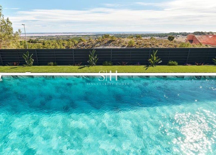 3 bedroom Villa for sale in San Miguel de Salinas with pool - € 574,000 (Ref: 9295854)