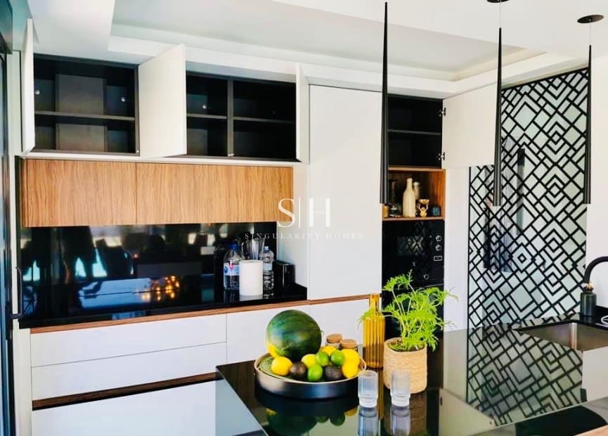 3 Zimmer Villa zu verkaufen in Torrevieja mit Pool Garage - 750.000 € (Ref: 9306730)