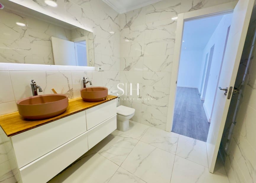 Chalet de 3 habitaciones en Aguas Nuevas en venta - 369.000 € (Ref: 9306920)