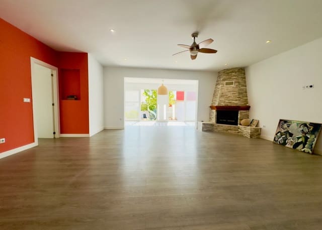 3 bedroom Villa for sale in Aguas Nuevas, Torrevieja - € 369,000 (Ref: 9306920)